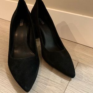 Michael Kors black suede pumps